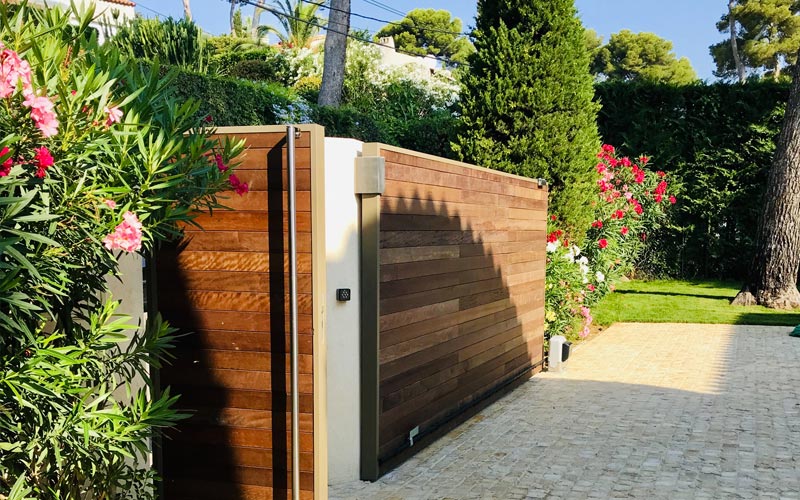 La Parqueterie Tanneau, Cagnes, portail bois exotique